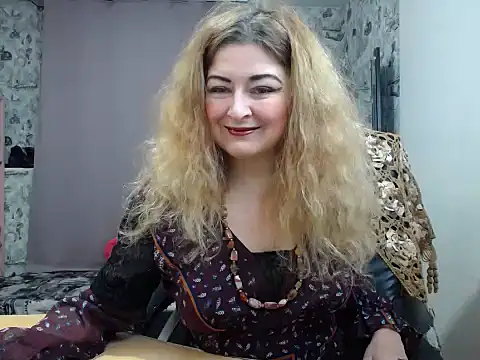 Snapshot of Helen1974 chatting on March 11, 2025, 3:45 pm Helen1974 online show from March 11, 2025, 3:45 pm