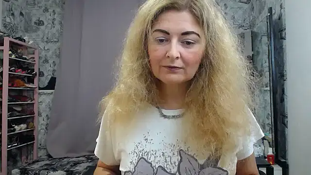 Helen1974 online show from October 14, 2025, 1:28 am