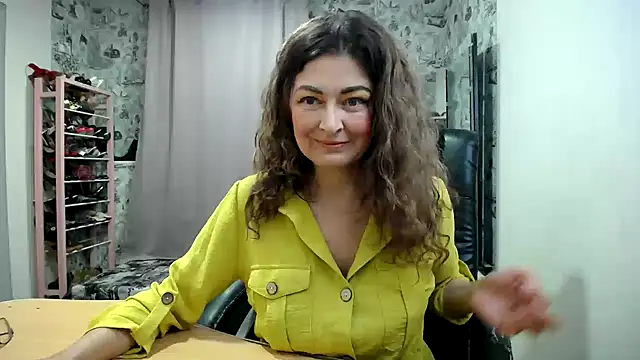 Helen1974 online show from April 27, 2026, 4:49 pm