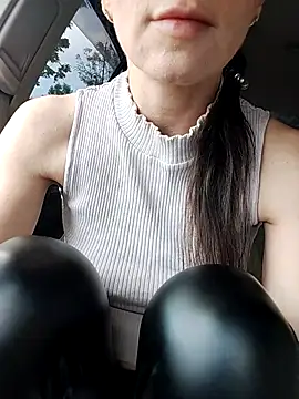 Brilliant-Queen1 online show from October 3, 2025, 11:46 pm