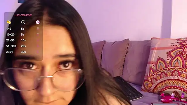 Megan FE online show from October 18, 2025, 1:34 pm