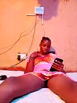 cute naimah online show from December 22, 2025, 9:01 pm