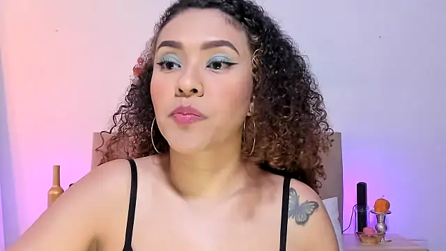 Zoe Gruber online show from December 19, 2025, 12:28 am