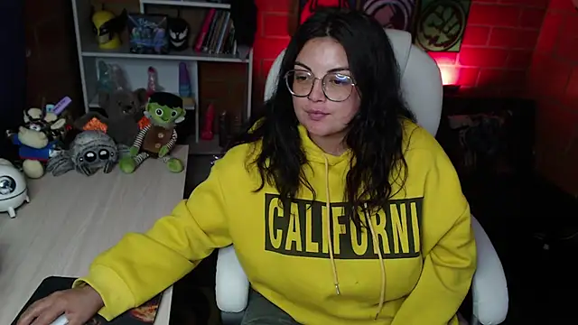 Snapshot of juliette_rd chatting on January 14, 2025, 3:15 pm juliette rd online show from January 14, 2025, 3:15 pm