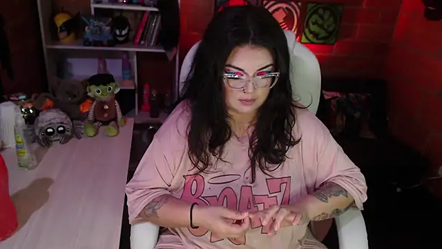 Snapshot of juliette_rd chatting on March 6, 2025, 1:03 pm juliette rd online show from March 6, 2025, 1:03 pm