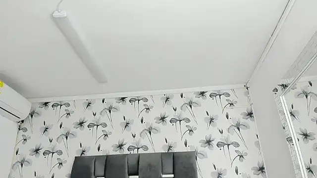 Snapshot of Ehotloveaxxx chatting on October 1, 2025, 1:39 pm Ehotloveaxxx online show from October 1, 2025, 1:39 pm