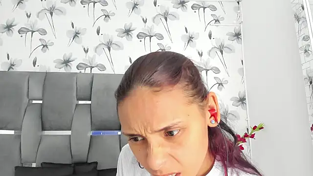 Snapshot of Ehotloveaxxx chatting on October 9, 2025, 4:38 pm Ehotloveaxxx online show from October 9, 2025, 4:38 pm