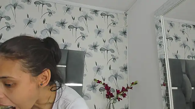 Snapshot of Ehotloveaxxx chatting on October 21, 2025, 5:46 pm Ehotloveaxxx online show from October 21, 2025, 5:46 pm