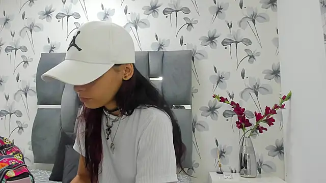 Snapshot of Ehotloveaxxx chatting on November 1, 2025, 2:08 pm Ehotloveaxxx online show from November 1, 2025, 2:08 pm