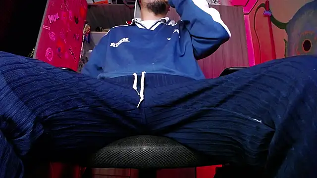 zacwatson  online show from October 2, 2025, 4:30 am