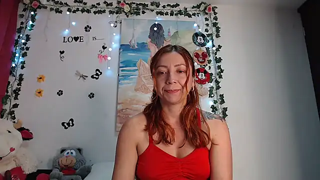 malusexy33 online show from January 18, 2025, 4:48 am