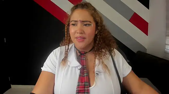 I am yours- online show from February 21, 2025, 2:59 pm