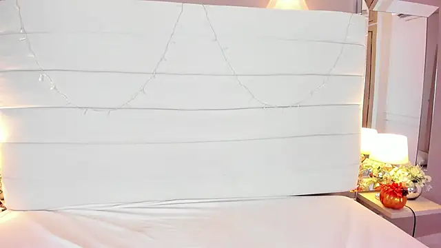 Lilly 2809  online show from October 4, 2025, 4:21 am