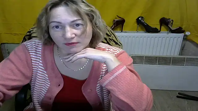 Snapshot of wLESLYMOSw chatting on January 28, 2025, 8:04 pm wLESLYMOSw online show from January 28, 2025, 8:04 pm