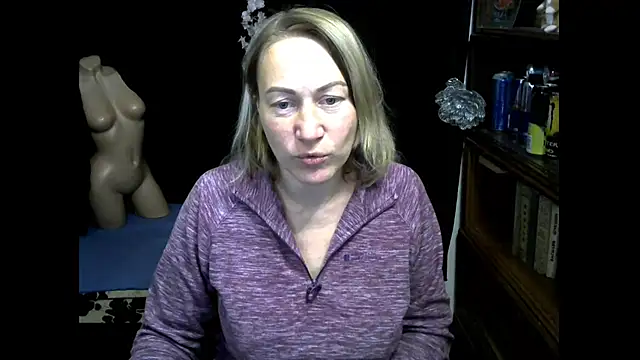 Snapshot of wLESLYMOSw chatting on October 3, 2025, 8:00 am wLESLYMOSw online show from October 3, 2025, 8:00 am