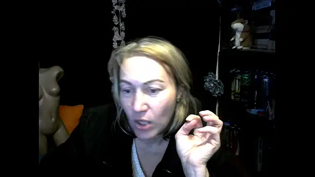 Snapshot of wLESLYMOSw chatting on October 31, 2025, 5:14 pm wLESLYMOSw online show from October 31, 2025, 5:14 pm