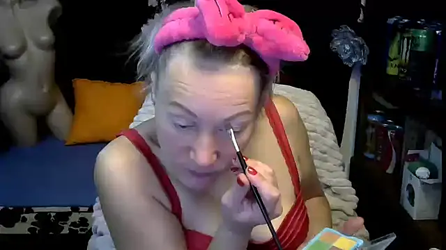 Snapshot of wLESLYMOSw chatting on November 6, 2025, 8:15 am wLESLYMOSw online show from November 6, 2025, 8:15 am