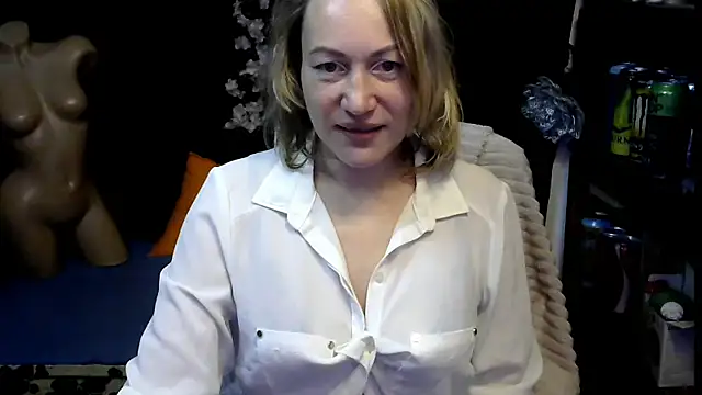 Snapshot of wLESLYMOSw chatting on November 7, 2025, 8:36 am wLESLYMOSw online show from November 7, 2025, 8:36 am