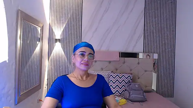 ashley  tylor online show from February 22, 2026, 1:18 am