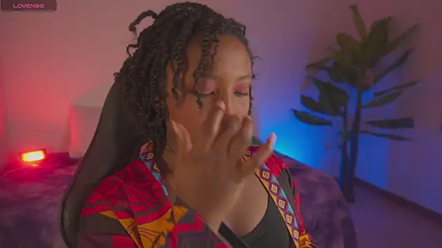 EmmaSanzz  online show from February 10, 2026, 10:08 am