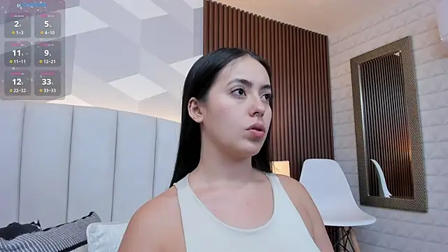 Julietasantos   online show from October 7, 2025, 6:16 pm