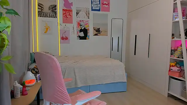 Lily Young online show from March 26, 2026, 3:12 am