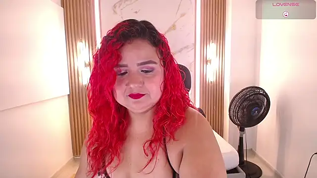 Snapshot of Mariana_Rojas chatting on April 23, 2026, 6:14 am Mariana Rojas online show from April 23, 2026, 6:14 am