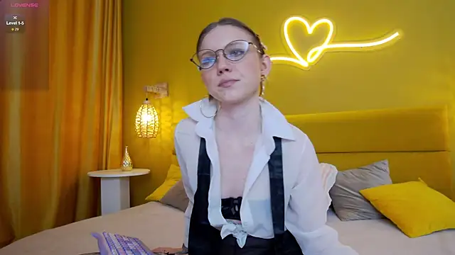 lessysweety online show from January 12, 2026, 3:23 am