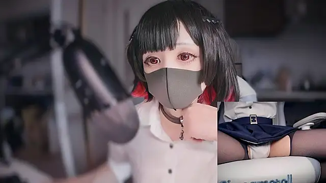 Snapshot of maku_00 chatting on December 7, 2024, 4:47 pm maku 00 online show from December 7, 2024, 4:47 pm