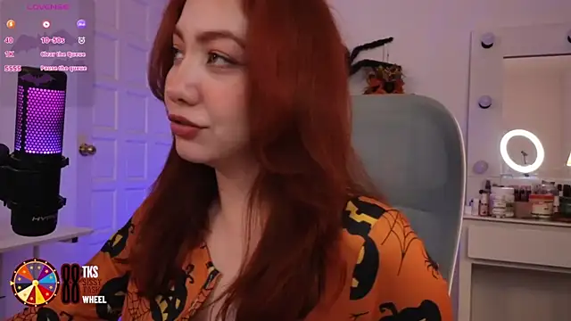 LilyVelvett online show from October 2, 2025, 4:08 am