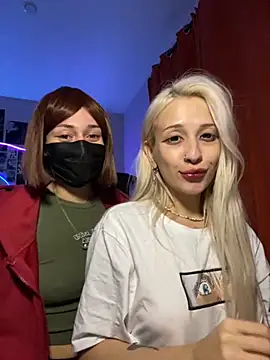 Snapshot of Dooubletroublee chatting on September 9, 2025, 12:21 am Dooubletroublee online show from September 9, 2025, 12:21 am