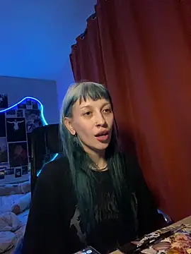 Snapshot of Dooubletroublee chatting on October 15, 2025, 2:33 am Dooubletroublee online show from October 15, 2025, 2:33 am