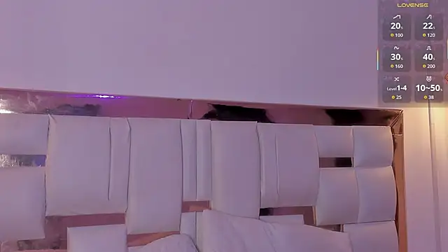 PittAndLunaa online show from November 29, 2025, 12:30 pm