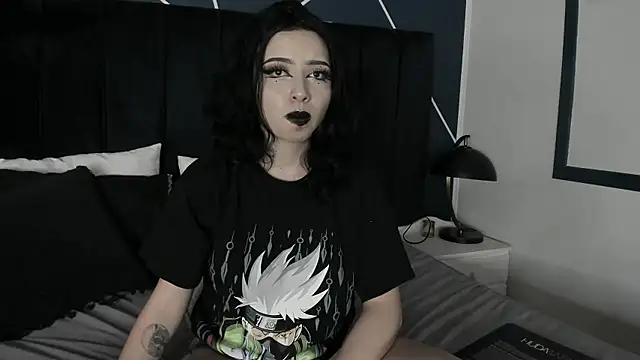 Adeelinee online show from December 4, 2024, 11:13 pm