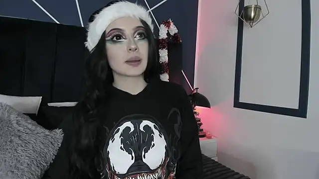 Adeelinee online show from December 12, 2024, 7:37 pm