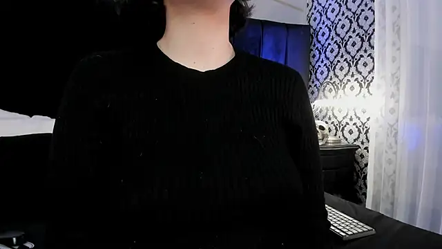 Adeelinee online show from September 16, 2025, 7:37 pm