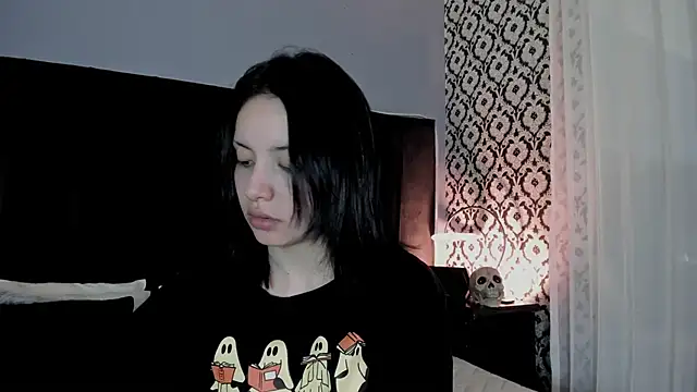Snapshot of Adeelinee chatting on May 23, 2026, 8:24 pm Adeelinee online show from May 23, 2026, 8:24 pm