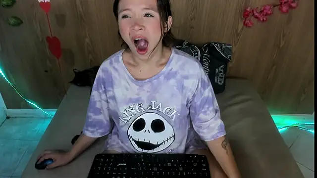 jenelotizz06 online show from October 24, 2025, 12:08 am