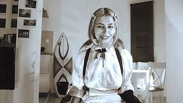 Snapshot of god_x_girl chatting on November 14, 2025, 6:39 pm god x girl online show from November 14, 2025, 6:39 pm