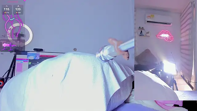 Abigail Girl   online show from January 10, 2026, 5:15 pm