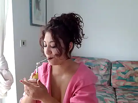 danasantoreal online show from September 17, 2025, 2:30 pm