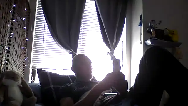 Snapshot of El_Gizmo chatting on June 1, 2026, 7:26 pm El Gizmo online show from June 1, 2026, 7:26 pm
