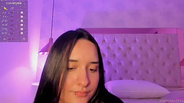 hanna lee02 online show from January 29, 2025, 3:04 pm