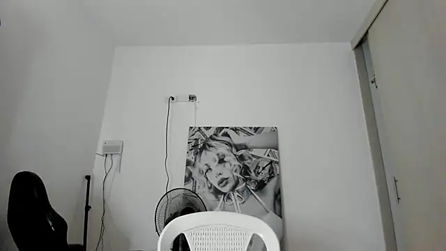 Snapshot of _juliana_star_ chatting on February 12, 2026, 8:48 pm juliana star online show from February 12, 2026, 8:48 pm