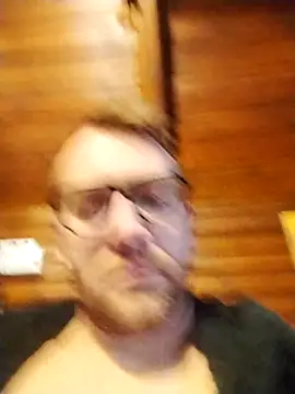 tomee83 online show from January 10, 2026, 6:37 am