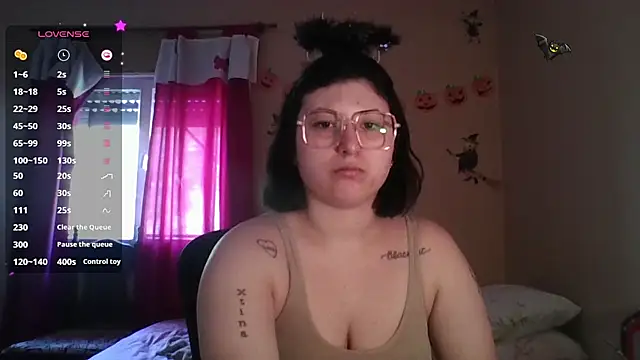 imsohornydacom online show from November 1, 2025, 6:32 pm