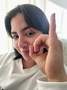 Snapshot of sukhakunis1 chatting on February 23, 2025, 7:38 pm sukhakunis1 online show from February 23, 2025, 7:38 pm