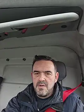 Snapshot of pachapeter chatting on February 10, 2026, 2:32 pm pachapeter online show from February 10, 2026, 2:32 pm