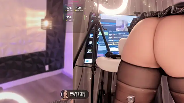 nickky   online show from December 16, 2025, 3:44 am