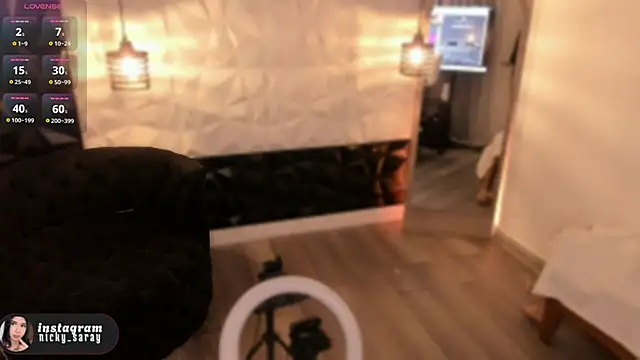 nickky   online show from May 16, 2026, 3:36 am
